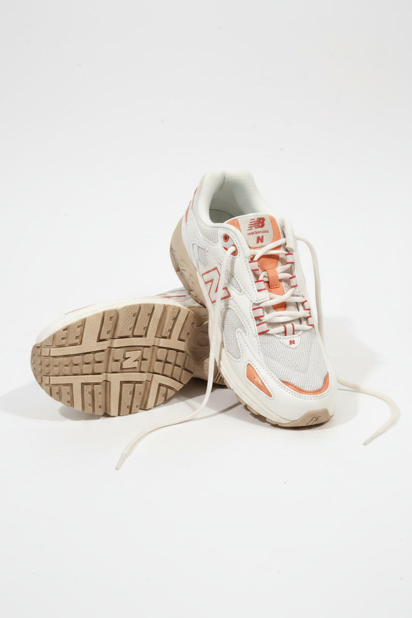 Sneakersy New Balance 725